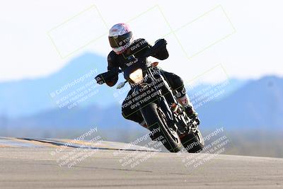 media/Jan-08-2022-SoCal Trackdays (Sat) [[1ec2777125]]/Turn 9 (125pm)/